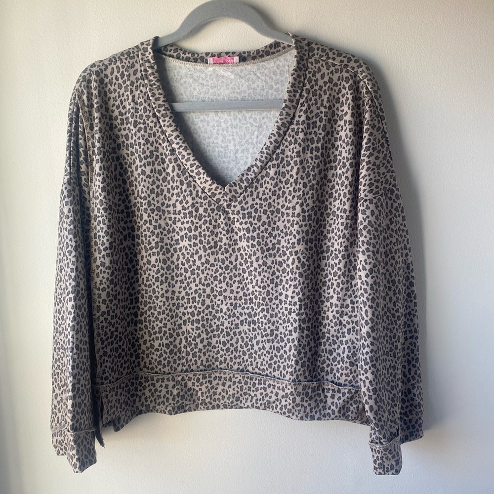 Pink Lily Cheetah Print Pullover